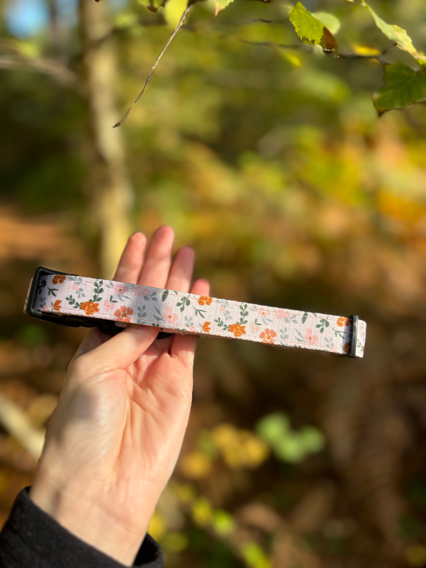 ‘Autumn Meadows’ Adjustable Collar