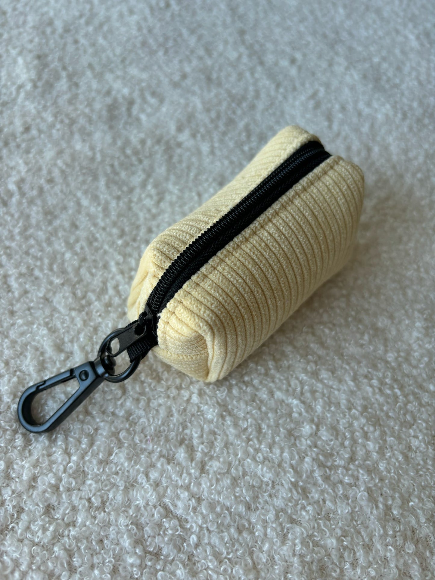 ‘Buttercream Bliss’ Poobag Holder