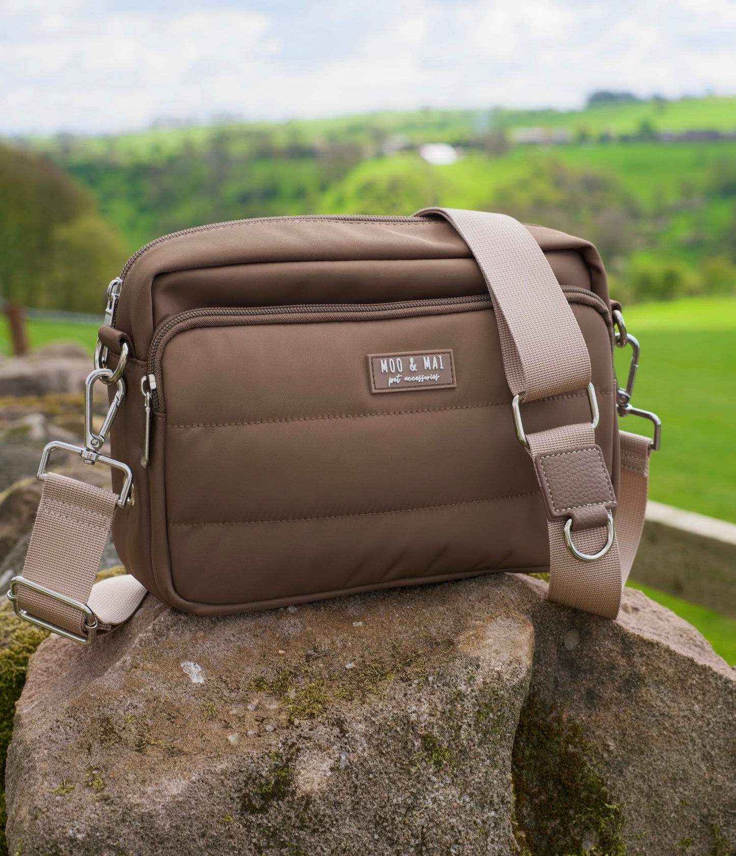 Essentials Dog Walking Bag in ‘Mocha’