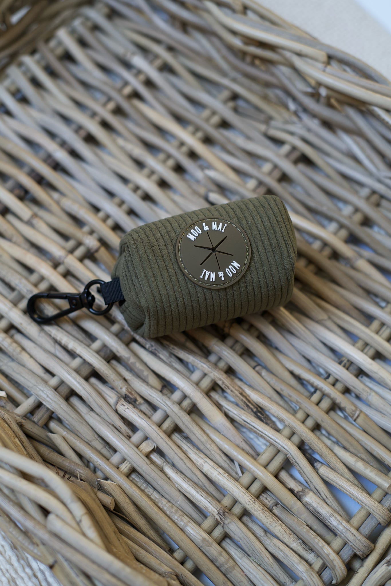 New ‘Olive Branch’ Poobag Holder