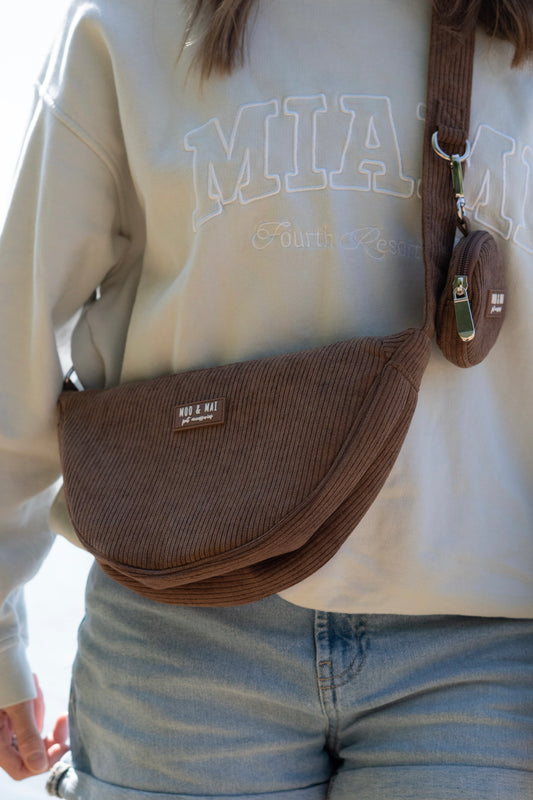 Crossbody Dog Walking Bag & Treat Pouch - ‘Choc Chip’